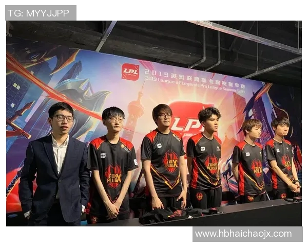 FPX战队在挑战者杯积分榜上以59分稳居第一位置,其他战队紧随其后 FPX战队在挑战者杯积分榜上以59分稳居第一位置,其他战队紧随其后